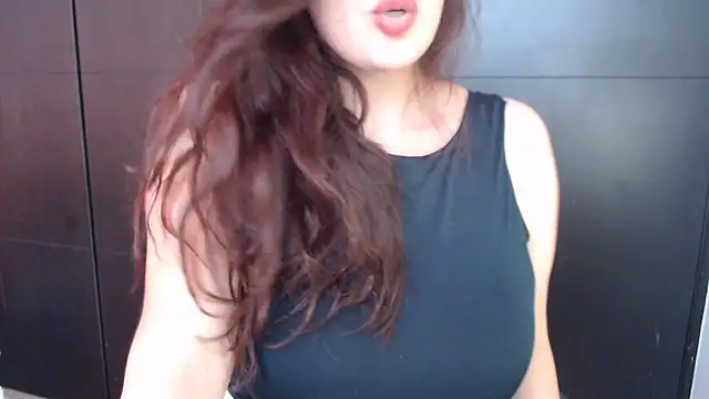 Snapshot of AdharaLujan chatting on 03.12.25 AdharaLujan online show from 03.12.25