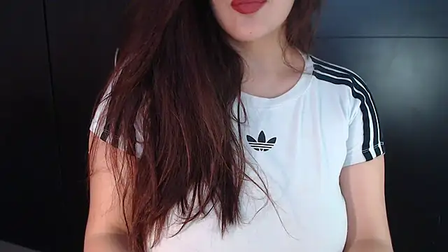 Snapshot of AdharaLujan chatting on 03.16.25 AdharaLujan online show from 03.16.25