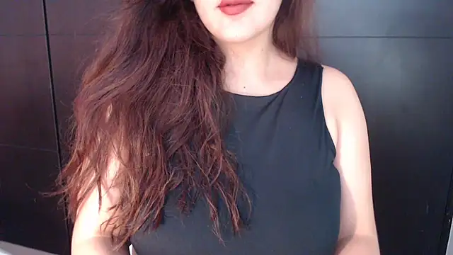 Snapshot of AdharaLujan chatting on 03.17.25 AdharaLujan online show from 03.17.25