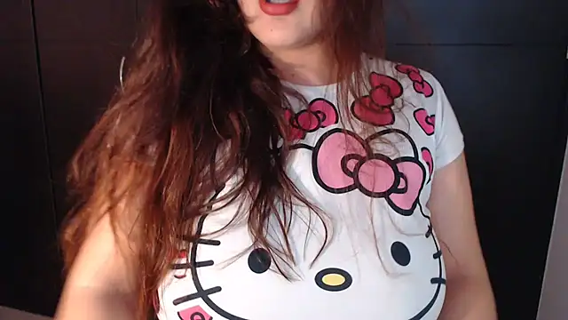 Snapshot of AdharaLujan chatting on 10.05.25 AdharaLujan online show from 10.05.25