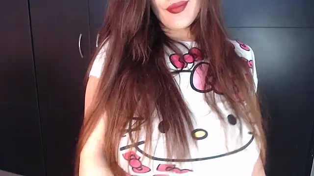 Snapshot of AdharaLujan chatting on 11.10.25 AdharaLujan online show from 11.10.25