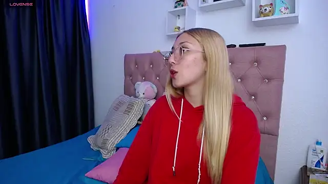 Soffy-brooks online show from 10.21.25