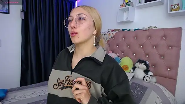 Soffy-brooks online show from 12.16.25