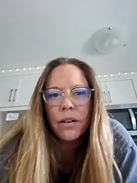 MissyLovexxx online show from 12.28.24