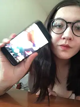 Prudie Gabriella online show from 03.18.25