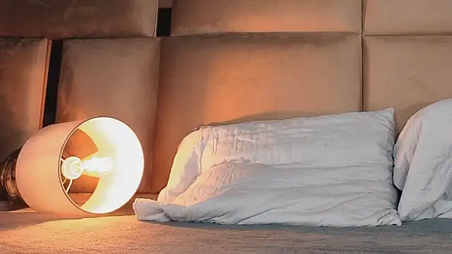 angelinepossy online show from 09.26.25