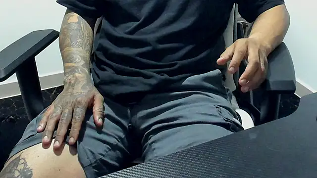 stebankechima online show from 10.16.25