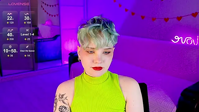 Snapshot of School_Love chatting on 03.14.25 School Love online show from 03.14.25