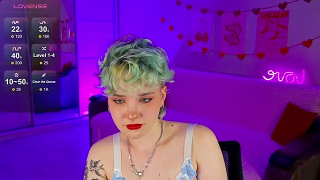 Snapshot of School_Love chatting on 03.20.25 School Love online show from 03.20.25