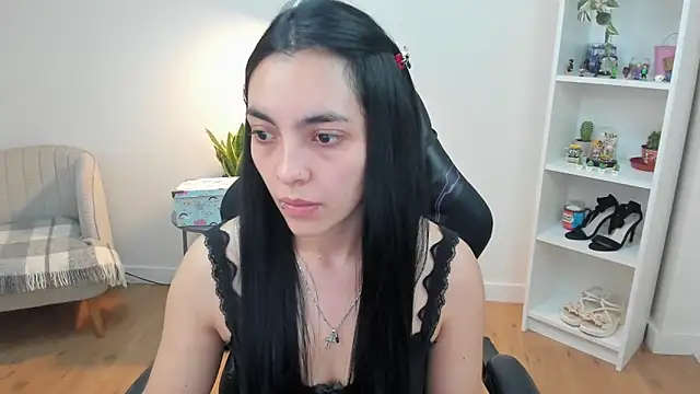  BellaEvans  online show from 03.04.26