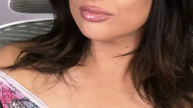 xprettysmilex online show from 04.15.26