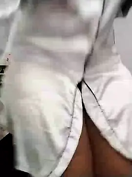 Snapshot of LadyEbonyX chatting on 01.27.25 LadyEbonyX online show from 01.27.25