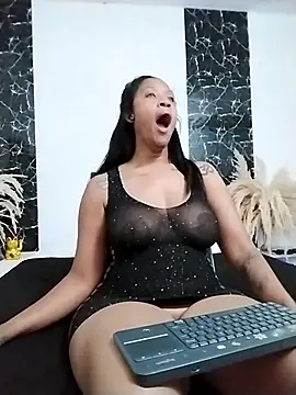 Snapshot of LadyEbonyX chatting on 02.25.25 LadyEbonyX online show from 02.25.25