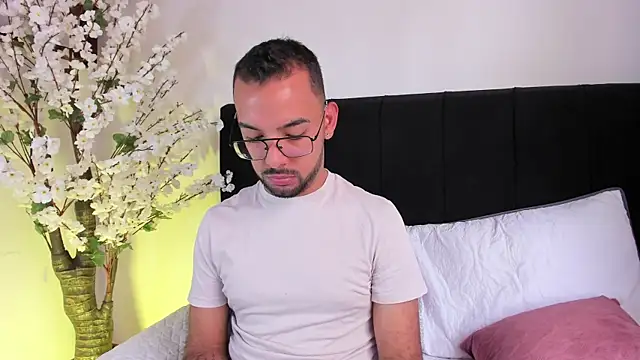  PauloDaSilva  online show from 03.31.26