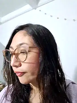 Snapshot of Mia_Ruiz chatting on 02.19.25 Mia Ruiz online show from 02.19.25