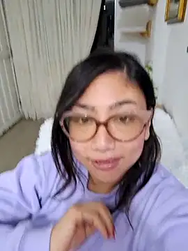 Snapshot of Mia_Ruiz chatting on 02.22.25 Mia Ruiz online show from 02.22.25