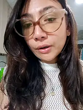 Snapshot of Mia_Ruiz chatting on 03.18.25 Mia Ruiz online show from 03.18.25