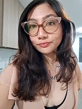 Snapshot of Mia_Ruiz chatting on 03.21.25 Mia Ruiz online show from 03.21.25