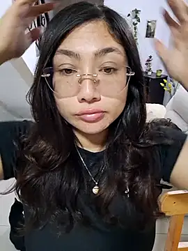 Snapshot of Mia_Ruiz chatting on 09.16.25 Mia Ruiz online show from 09.16.25