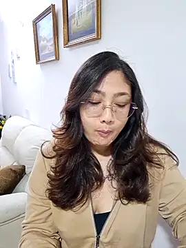 Snapshot of Mia_Ruiz chatting on 09.20.25 Mia Ruiz online show from 09.20.25