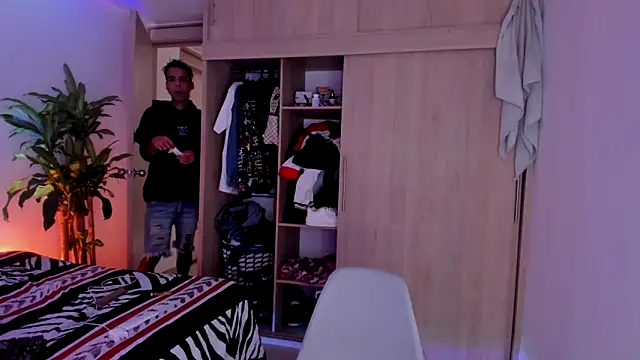 aldrinwhite online show from 11.03.25