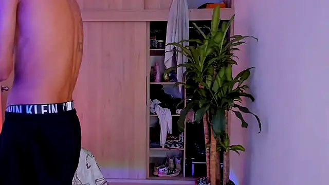 aldrinwhite online show from 11.18.25