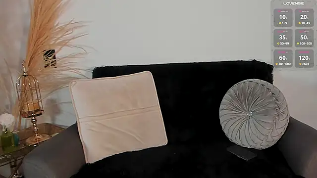 Chrishell  online show from 11.24.25