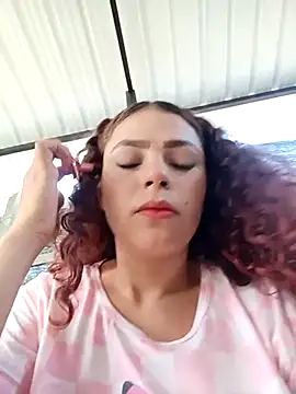 Snapshot of Mommy-Hot chatting on 09.15.25 Mommy-Hot online show from 09.15.25