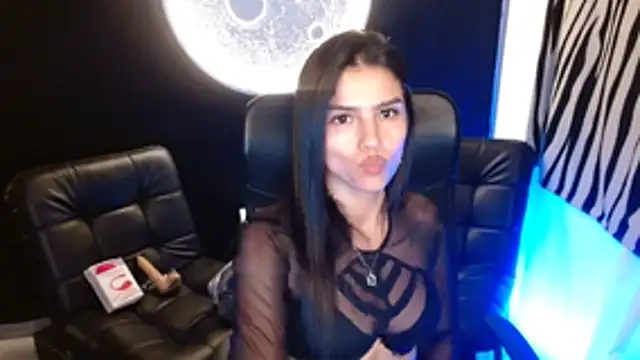 cloe fox online show from 11.06.25