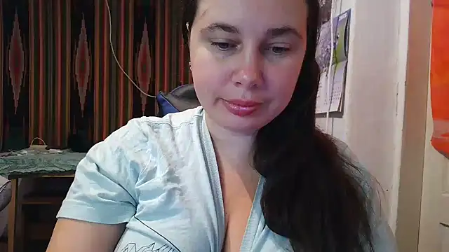 Cora Maro online show from 09.28.25