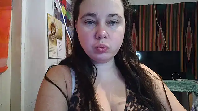 Cora Maro online show from 11.25.25