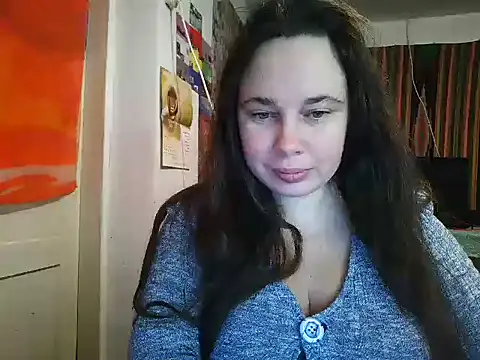 Cora Maro online show from 12.03.25