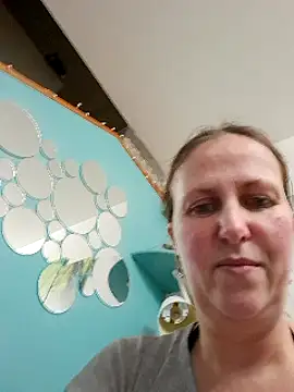 Snapshot of Angelacoquine chatting on 01.07.25 Angelacoquine online show from 01.07.25