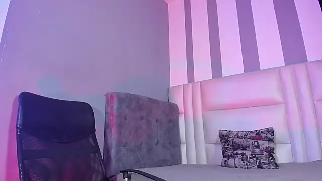 charolbruce 1 online show from 01.11.25