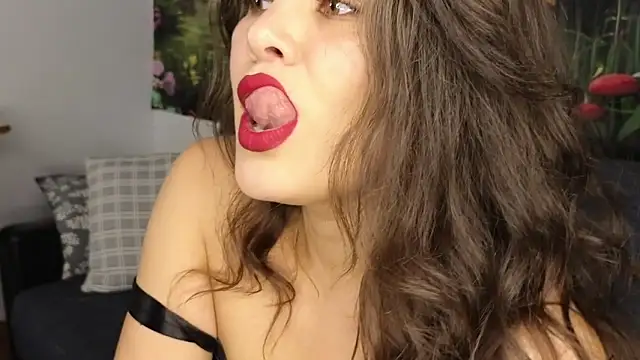 MadameDeFeu online show from 09.17.25