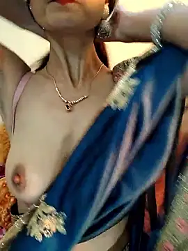 Snapshot of indian_yourshreya69 chatting on 01.18.26 indian yourshreya69 online show from 01.18.26