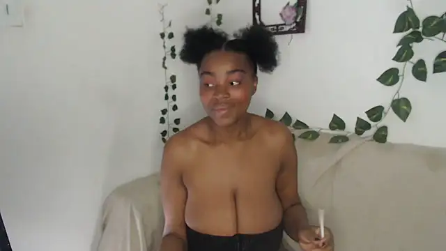 lyssyhorny online show from 09.25.25