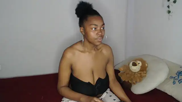 lyssyhorny online show from 10.22.25