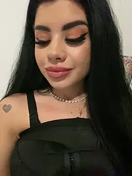 Snapshot of Ameliablack_1 chatting on 12.19.24 Ameliablack 1 online show from 12.19.24