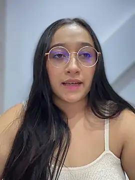 cata megan online show from 02.22.25