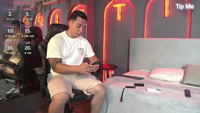 Ryan Hunt online show from 12.22.25