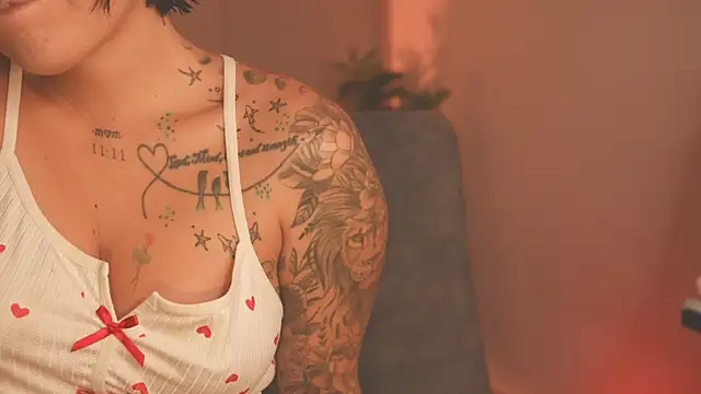 LorenRosse online show from 11.23.25