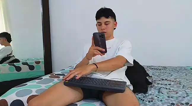 Deam Broowm online show from 02.13.25