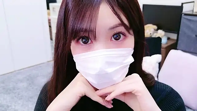 Snapshot of oxo_yuna_oxo chatting on 02.18.25 oxo yuna oxo online show from 02.18.25