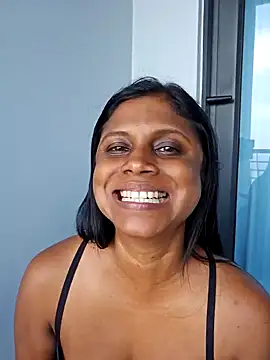 Snapshot of Sensual_indian7 chatting on 02.04.25 Sensual indian7 online show from 02.04.25