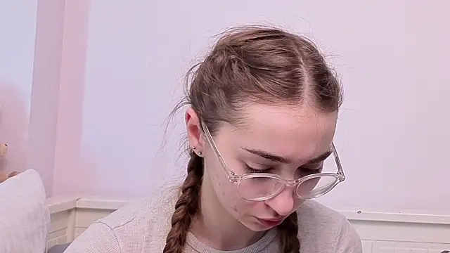 PollyBeev online show from 06.11.26