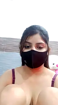 Snapshot of Hoty-Shivangi chatting on 12.15.24 Hoty-Shivangi online show from 12.15.24