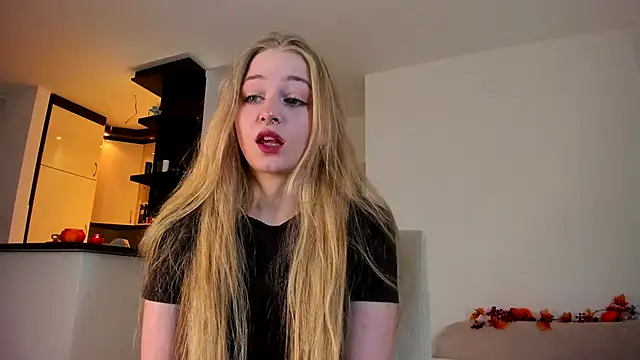 MiaMews online show from 09.23.25