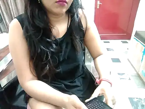 aarushi sharmaa online show from 10.04.25