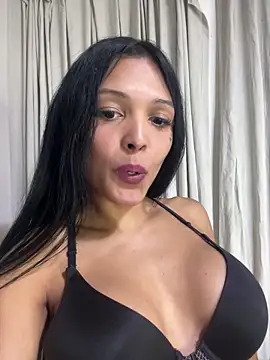 Snapshot of MOMMYJEVAA chatting on 10.06.25 MOMMYJEVAA online show from 10.06.25